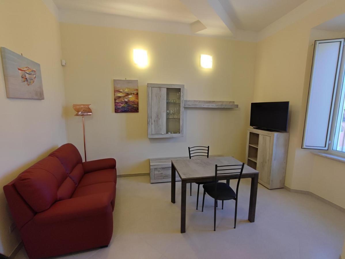 In Centro Rooms And Apartments Isola di Liri Экстерьер фото