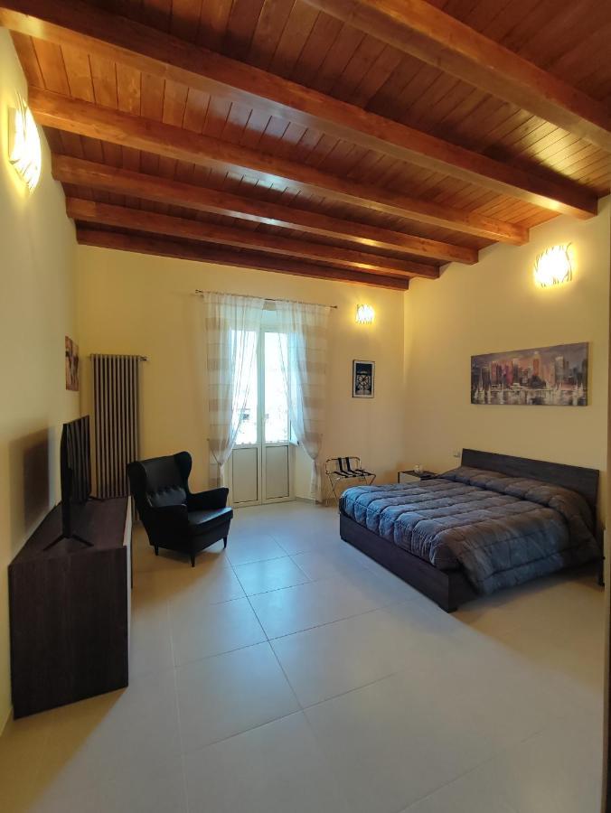 In Centro Rooms And Apartments Isola di Liri Экстерьер фото