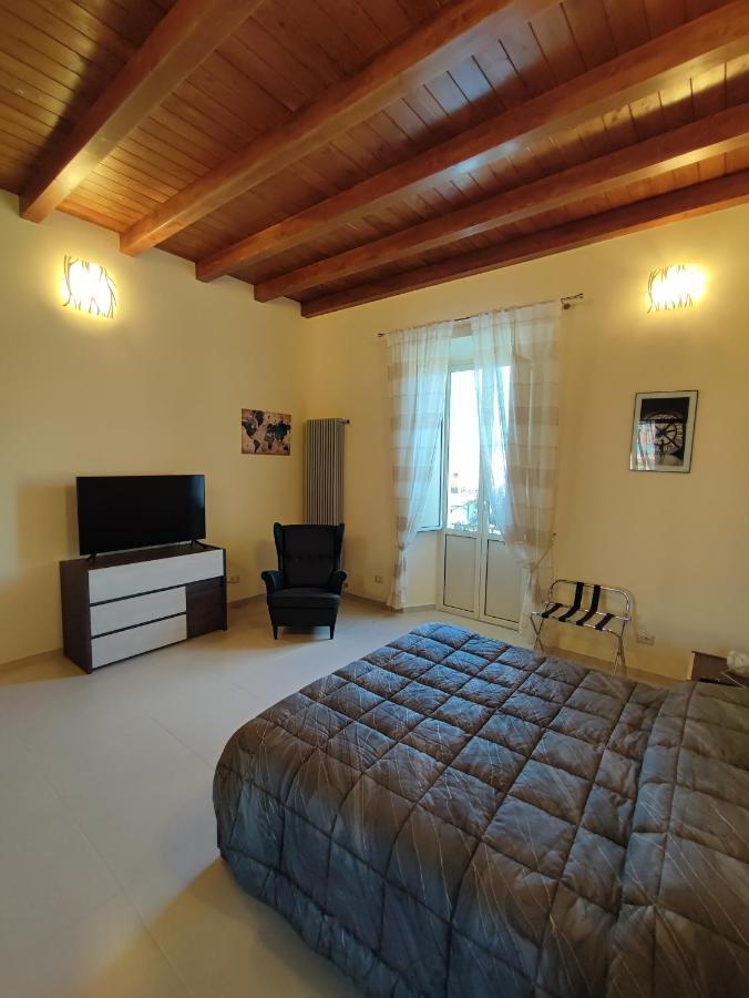 In Centro Rooms And Apartments Isola di Liri Экстерьер фото