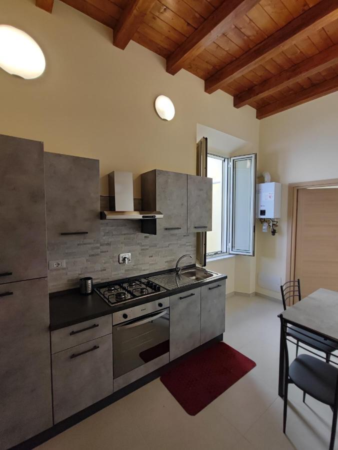 In Centro Rooms And Apartments Isola di Liri Экстерьер фото