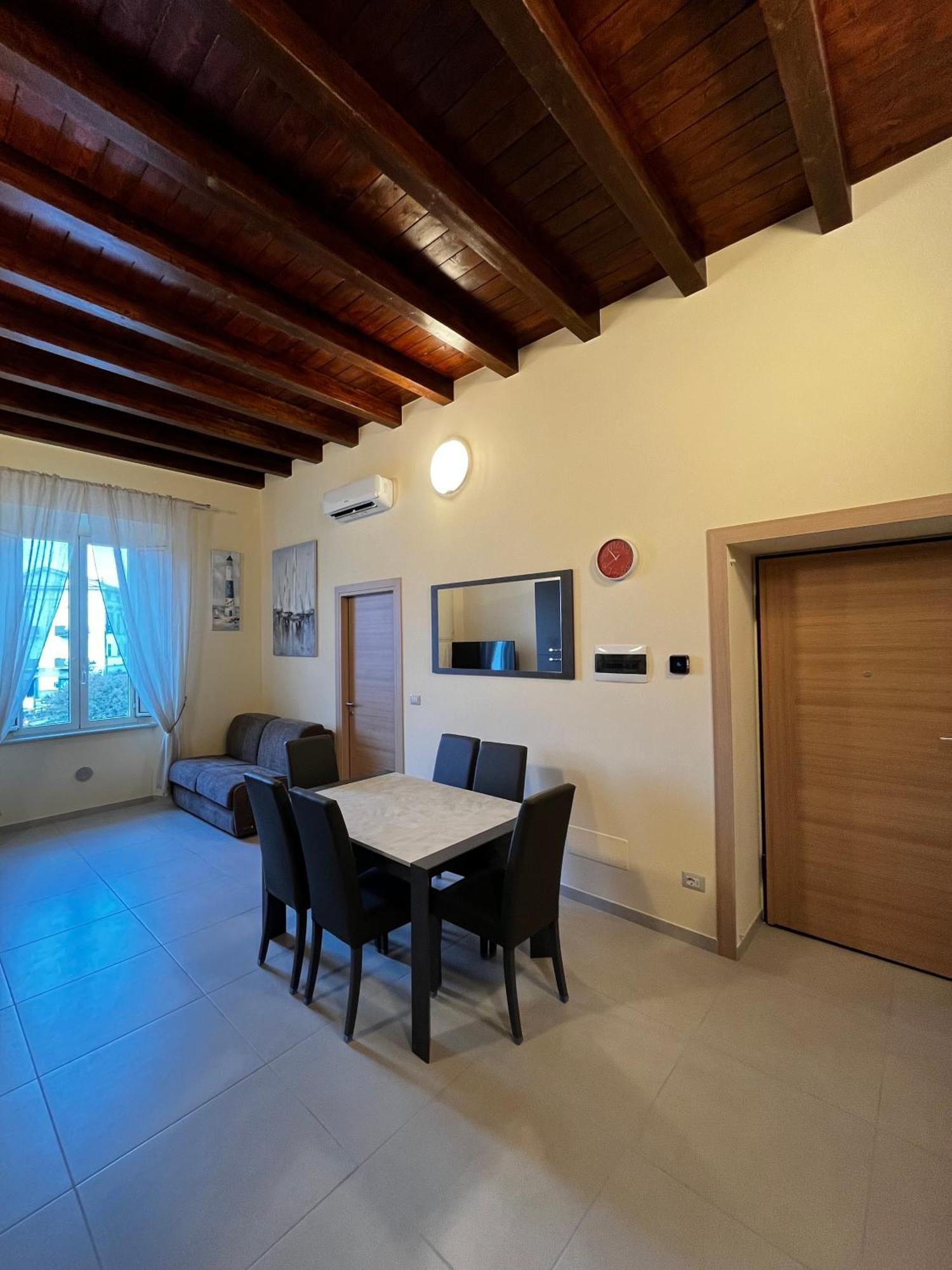 In Centro Rooms And Apartments Isola di Liri Экстерьер фото