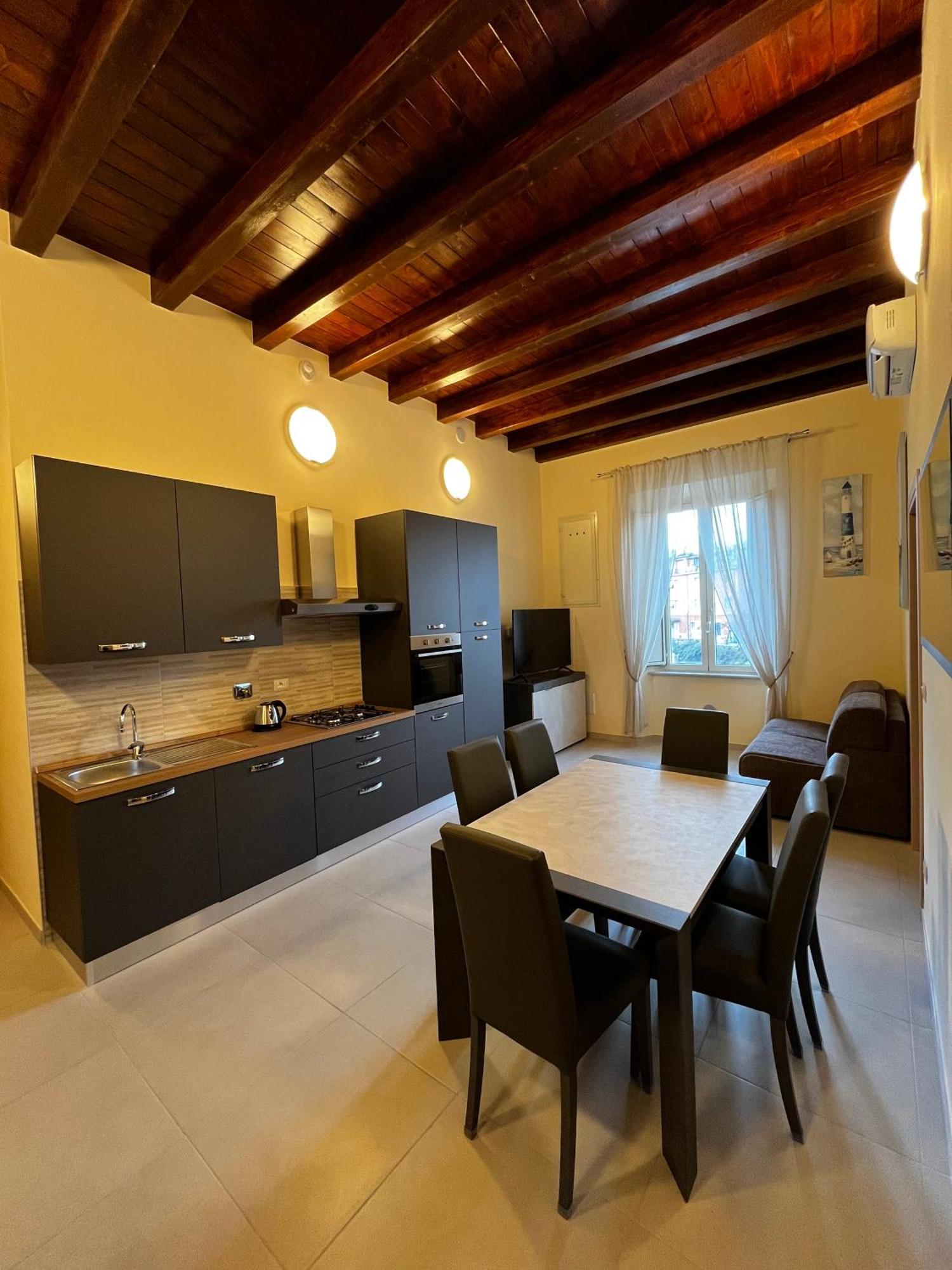 In Centro Rooms And Apartments Isola di Liri Экстерьер фото